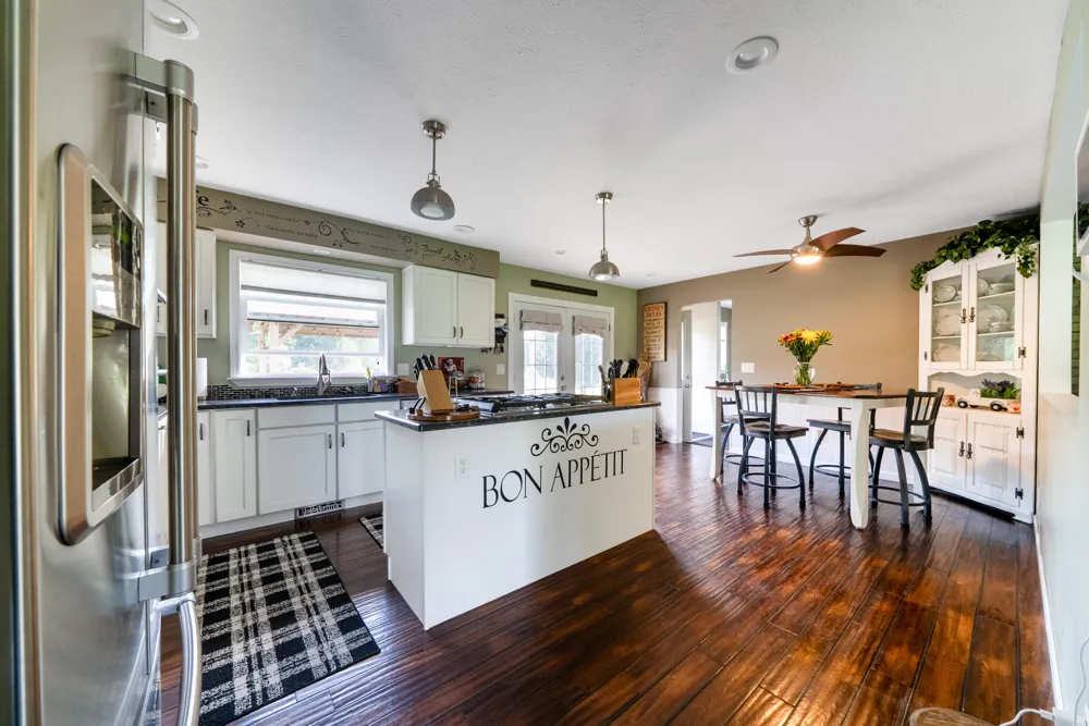 2439 W Lakewood Road Whitehall, MI 49461