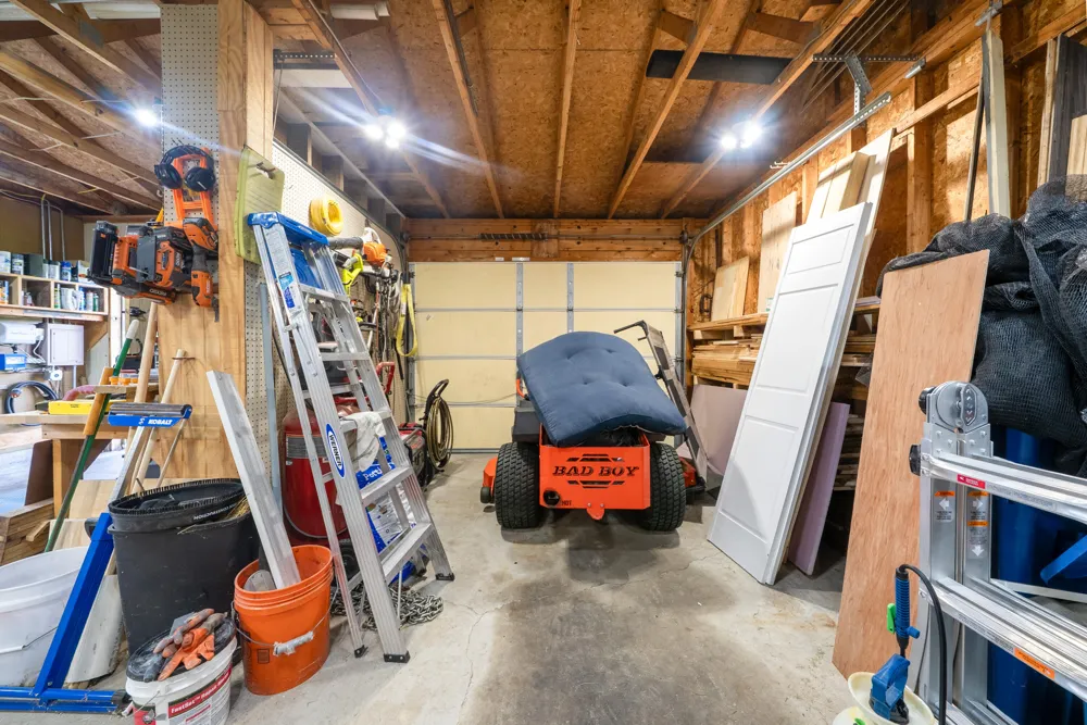 2439 W Lakewood Road Whitehall, MI 49461