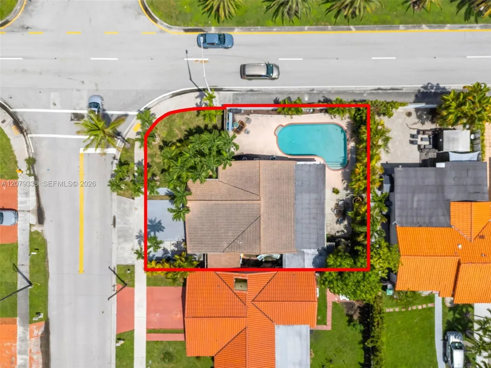 13706 SW 14th St Miami, FL 33184