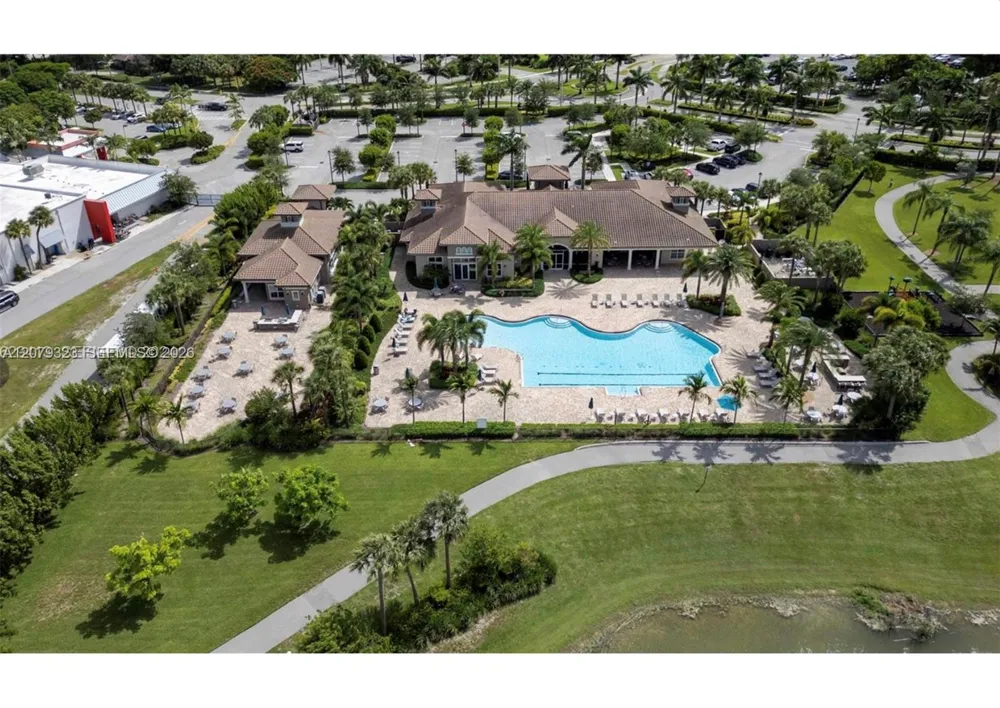 1240 Eucalyptus Dr #2 Hollywood, FL 33021