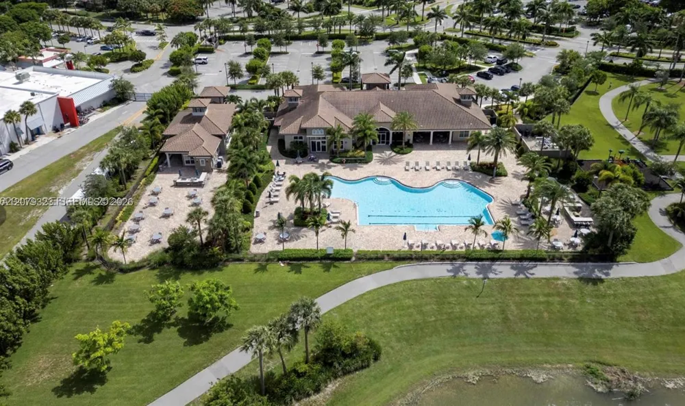 1240 Eucalyptus Dr #2 Hollywood, FL 33021