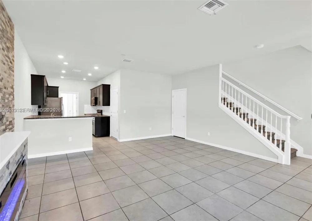 1240 Eucalyptus Dr #2 Hollywood, FL 33021
