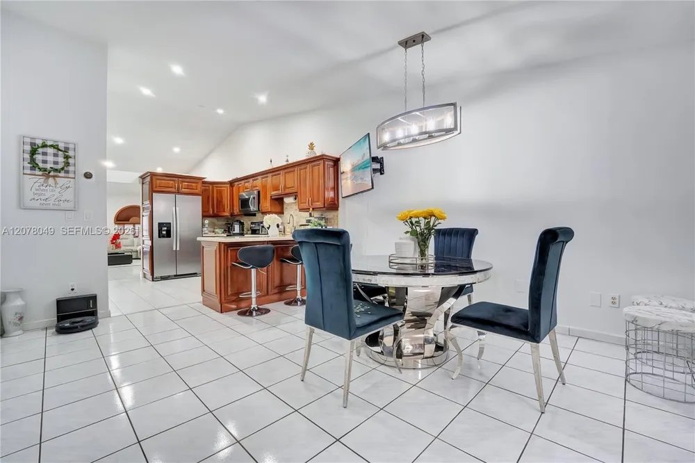 5670 W 20th Ct Hialeah, FL 33016
