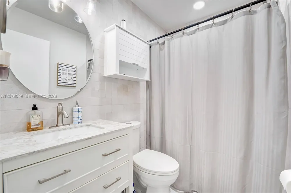 5670 W 20th Ct Hialeah, FL 33016