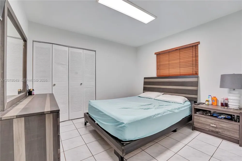 5670 W 20th Ct Hialeah, FL 33016