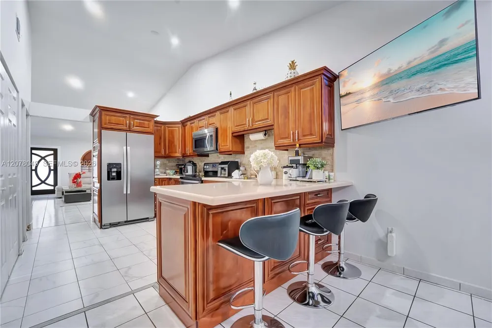 5670 W 20th Ct Hialeah, FL 33016