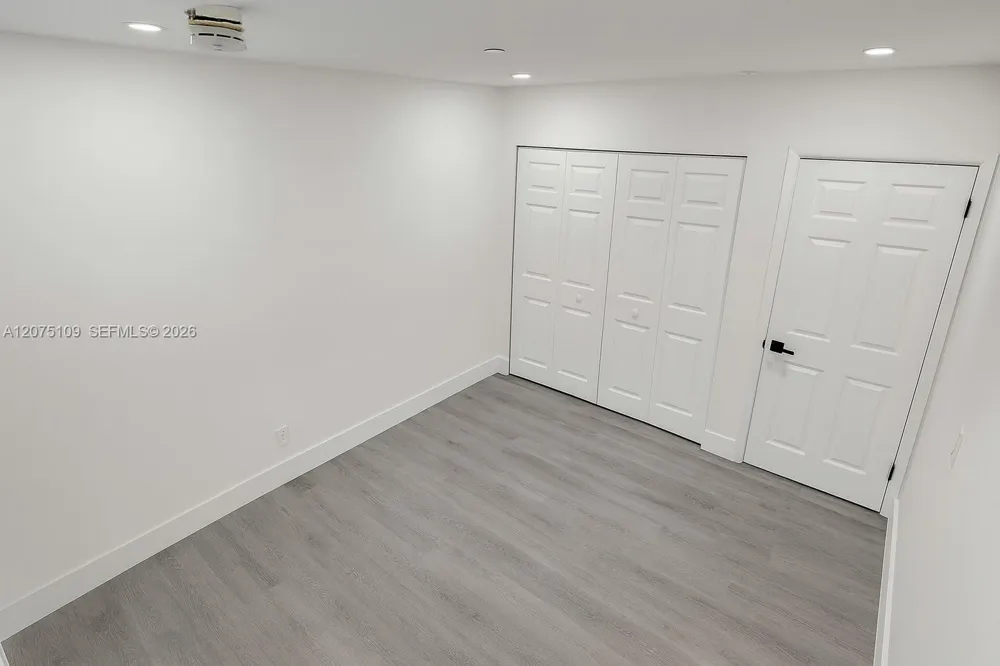 417 NW 2nd Ave #9 Hallandale Beach, FL 33009