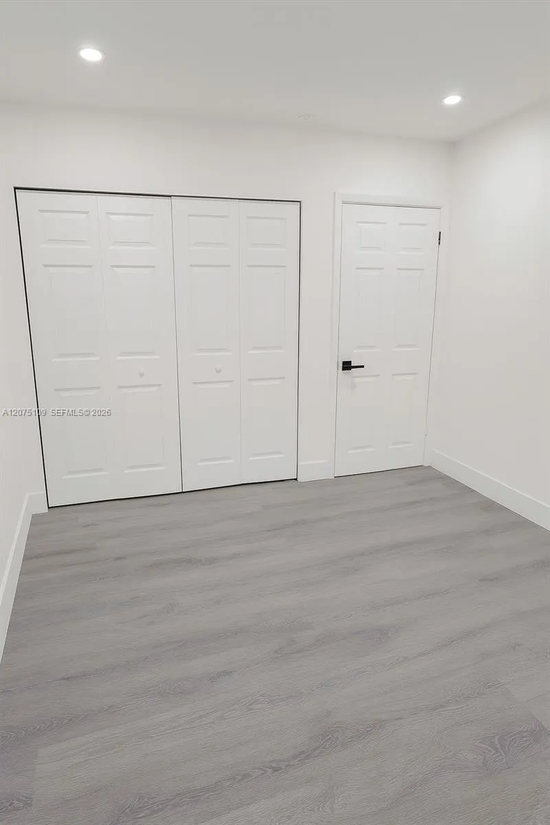 417 NW 2nd Ave #9 Hallandale Beach, FL 33009
