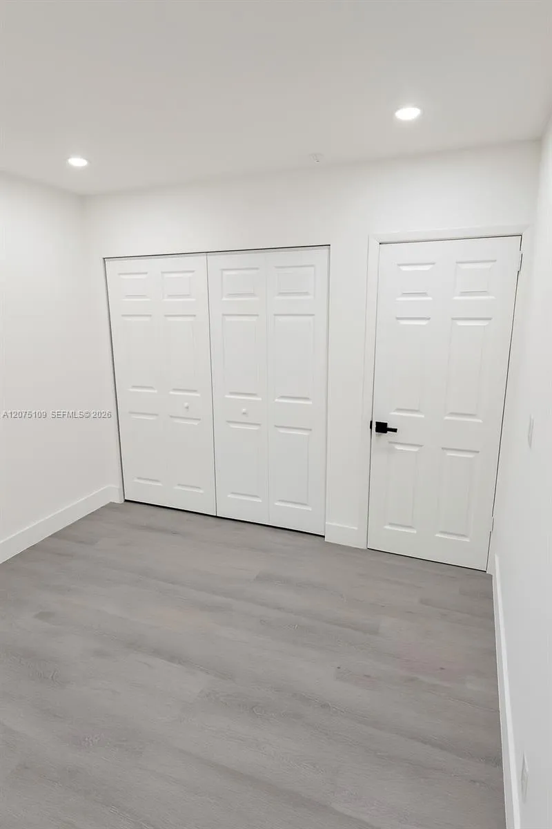 417 NW 2nd Ave #9 Hallandale Beach, FL 33009