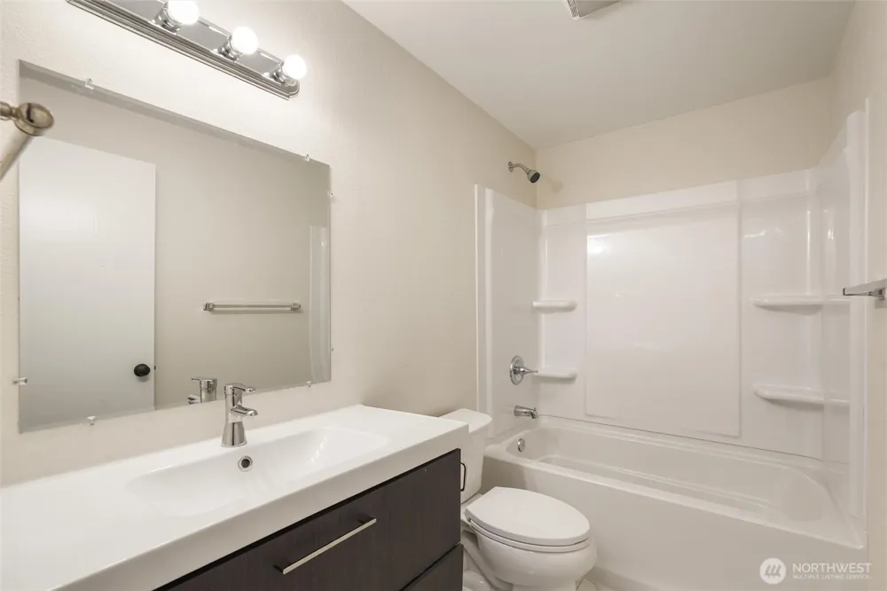3609 14th Avenue W #208 Seattle, WA 98119