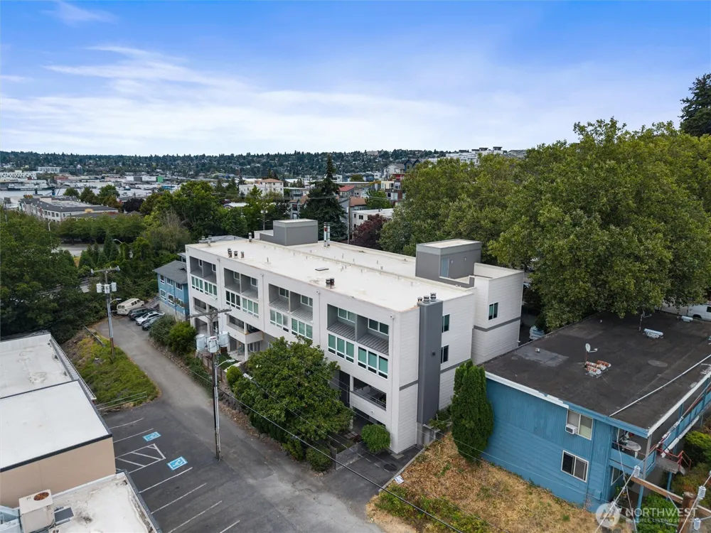 3609 14th Avenue W #208 Seattle, WA 98119