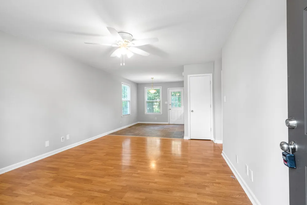 354 Woodale Dr Clarksville, TN 37042