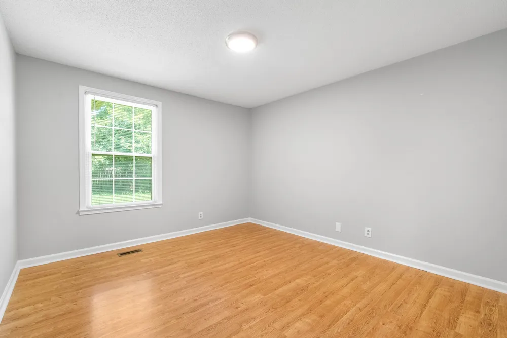 354 Woodale Dr Clarksville, TN 37042