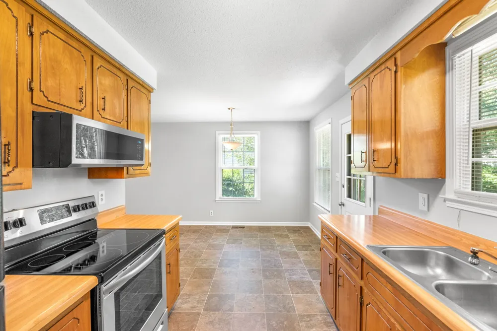 354 Woodale Dr Clarksville, TN 37042