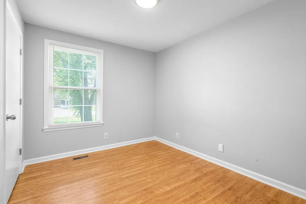 354 Woodale Dr Clarksville, TN 37042