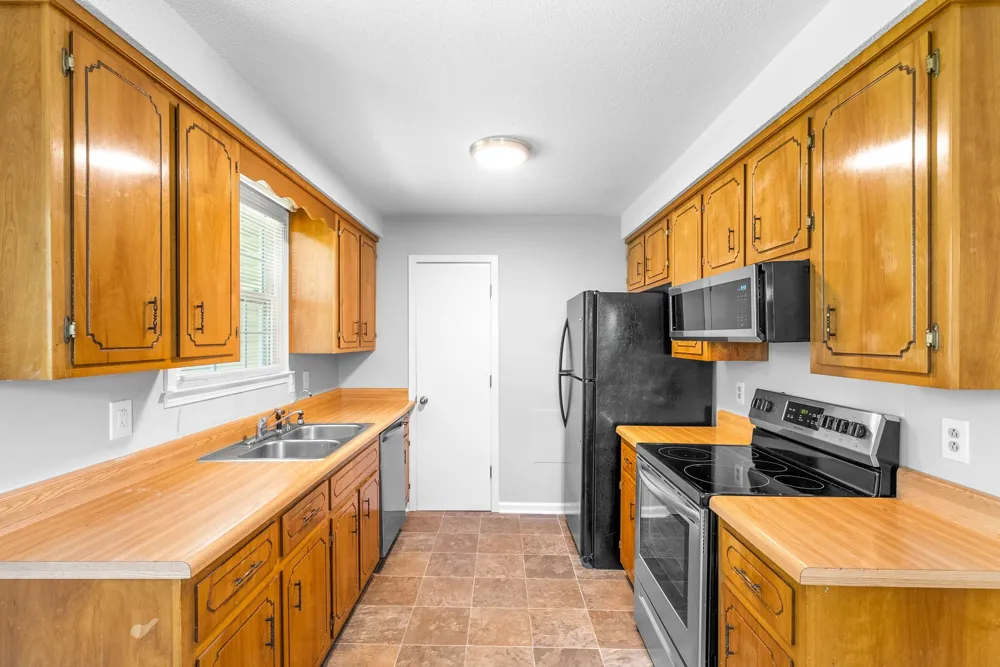 354 Woodale Dr Clarksville, TN 37042