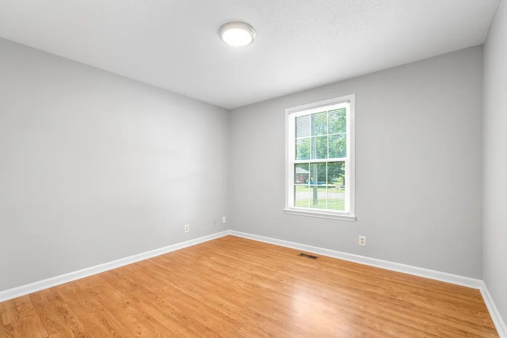 354 Woodale Dr Clarksville, TN 37042