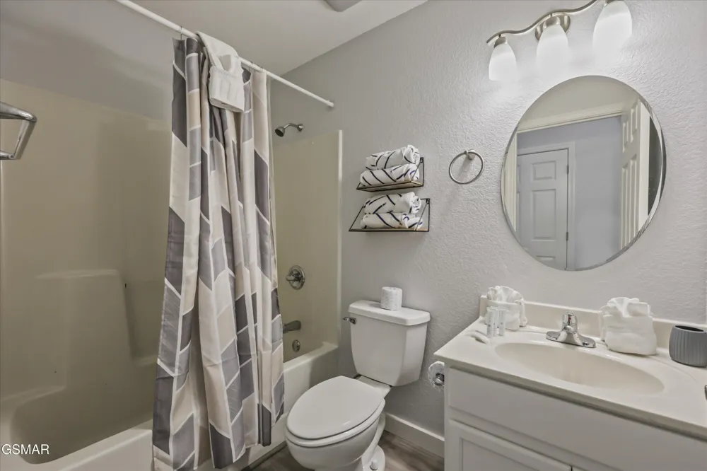 537 Johnson Lane #1 Gatlinburg, TN 37738