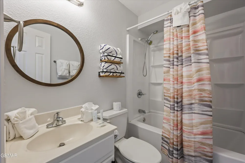 537 Johnson Lane #2 Gatlinburg, TN 37738