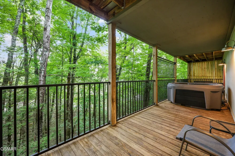 537 Johnson Lane #2 Gatlinburg, TN 37738
