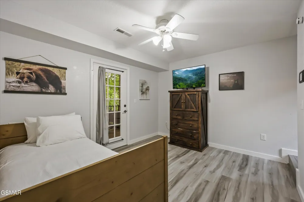 537 Johnson Lane #2 Gatlinburg, TN 37738