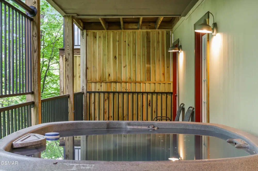 541 Johnson Lane #1 Gatlinburg, TN 37738