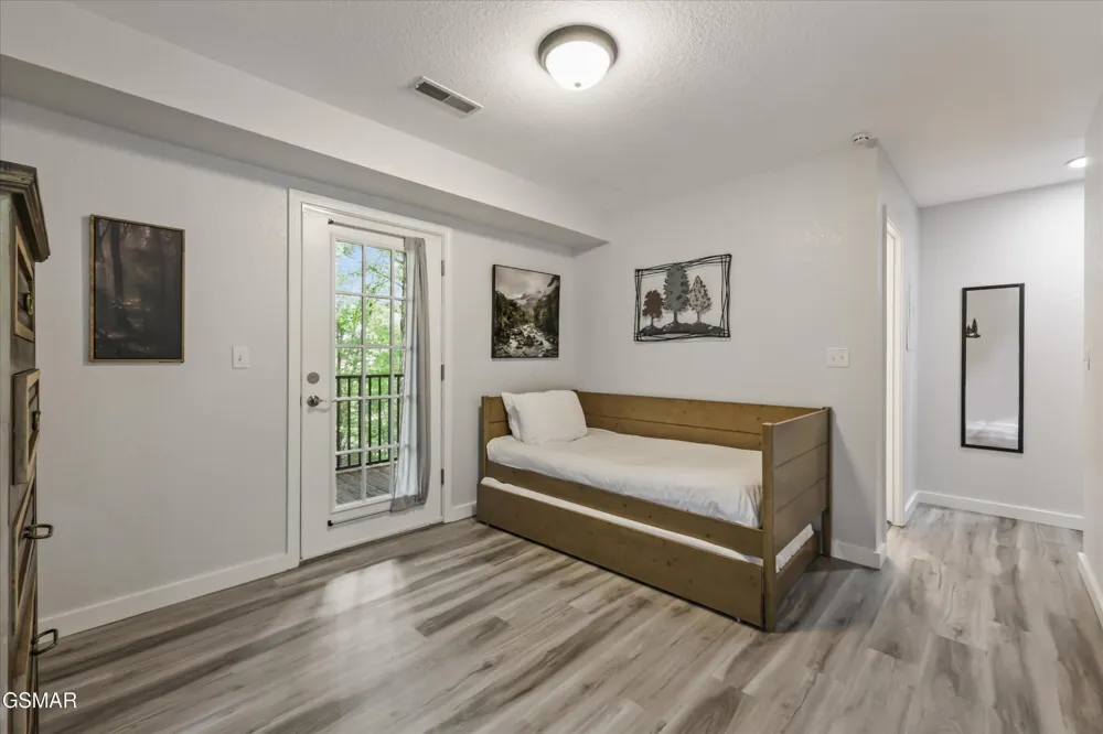 541 Johnson Lane #1 Gatlinburg, TN 37738