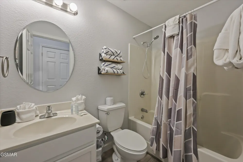 541 Johnson Lane #2 Gatlinburg, TN 37738