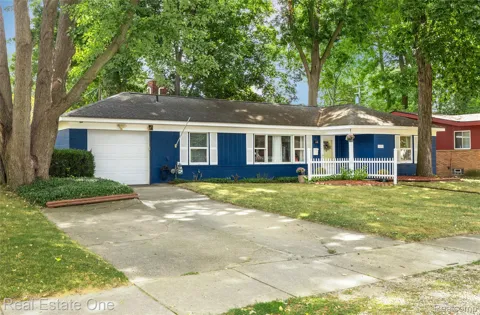16598 Lexington