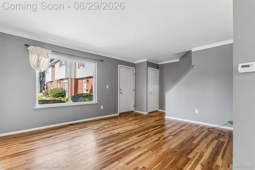 27821 eastwick sq Roseville City, MI 48066