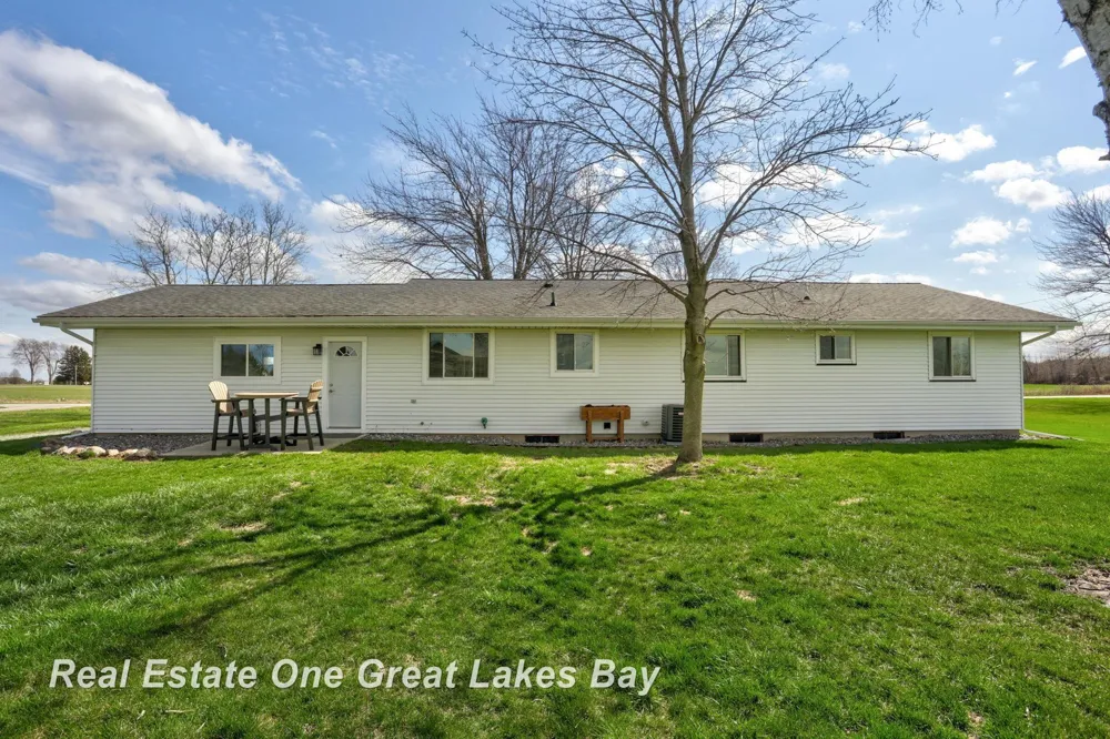 7130 Pierce Road Tittabawassee Township, MI 48623