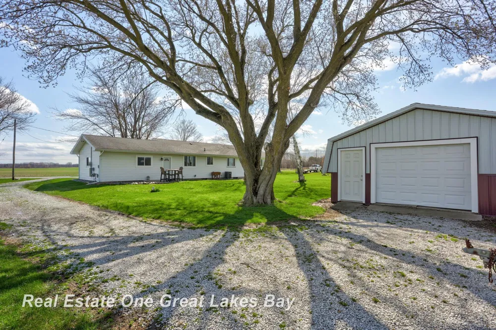7130 Pierce Road Tittabawassee Township, MI 48623