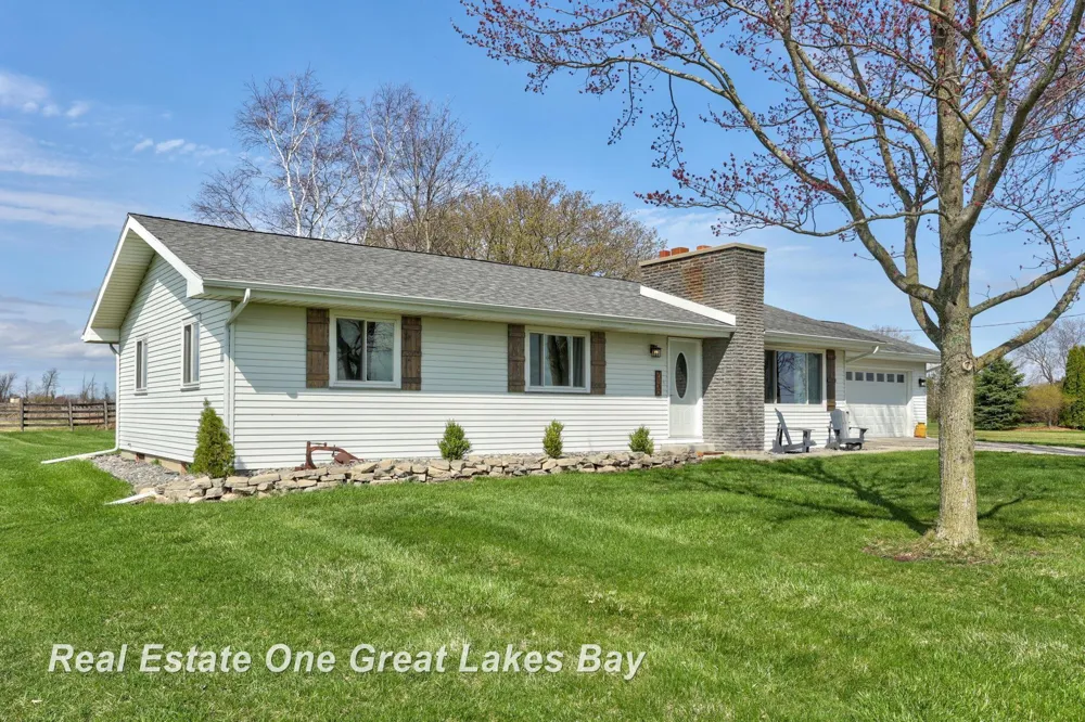 7130 Pierce Road Tittabawassee Township, MI 48623