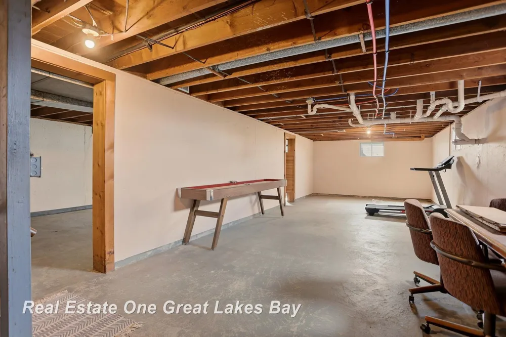 7130 Pierce Road Tittabawassee Township, MI 48623