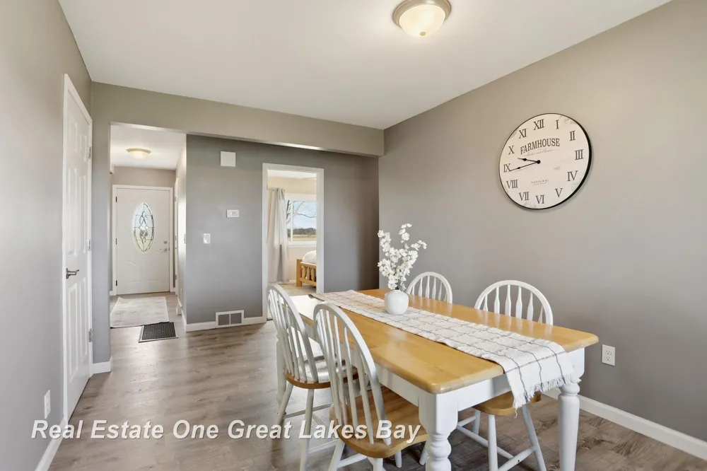 7130 Pierce Road Tittabawassee Township, MI 48623