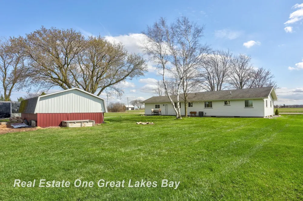 7130 Pierce Road Tittabawassee Township, MI 48623