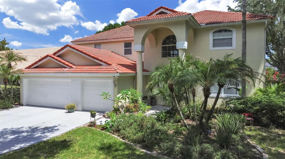 10212 GARDEN ALCOVE DRIVE Tampa, FL 33647
