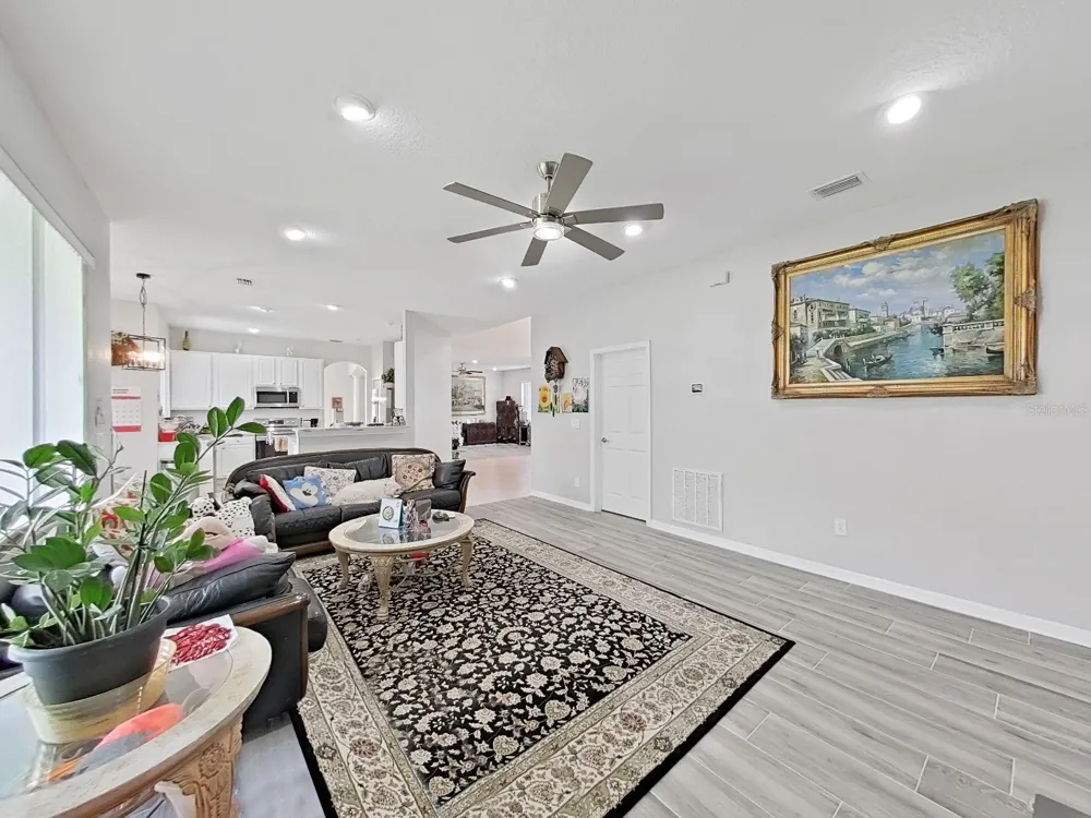 10212 GARDEN ALCOVE DRIVE Tampa, FL 33647