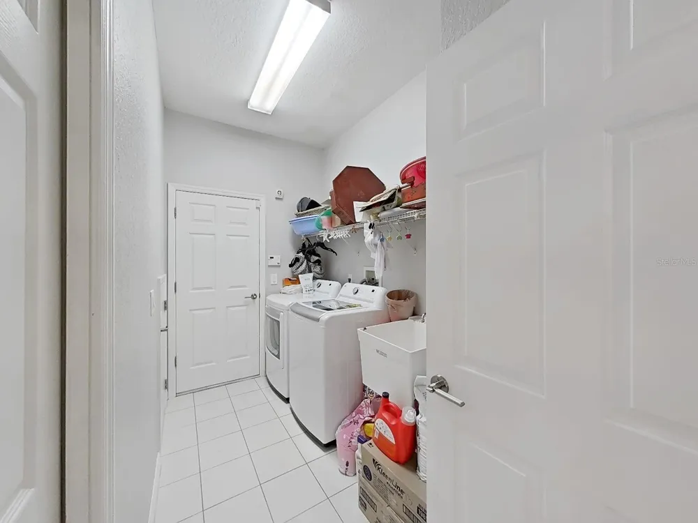 10212 GARDEN ALCOVE DRIVE Tampa, FL 33647
