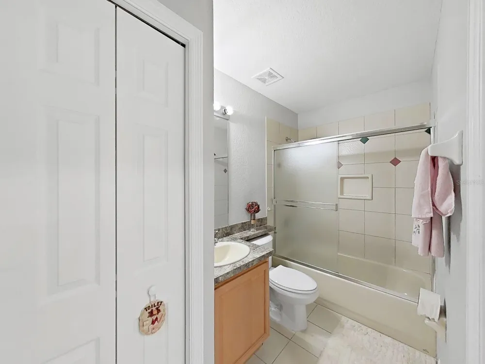 10212 GARDEN ALCOVE DRIVE Tampa, FL 33647