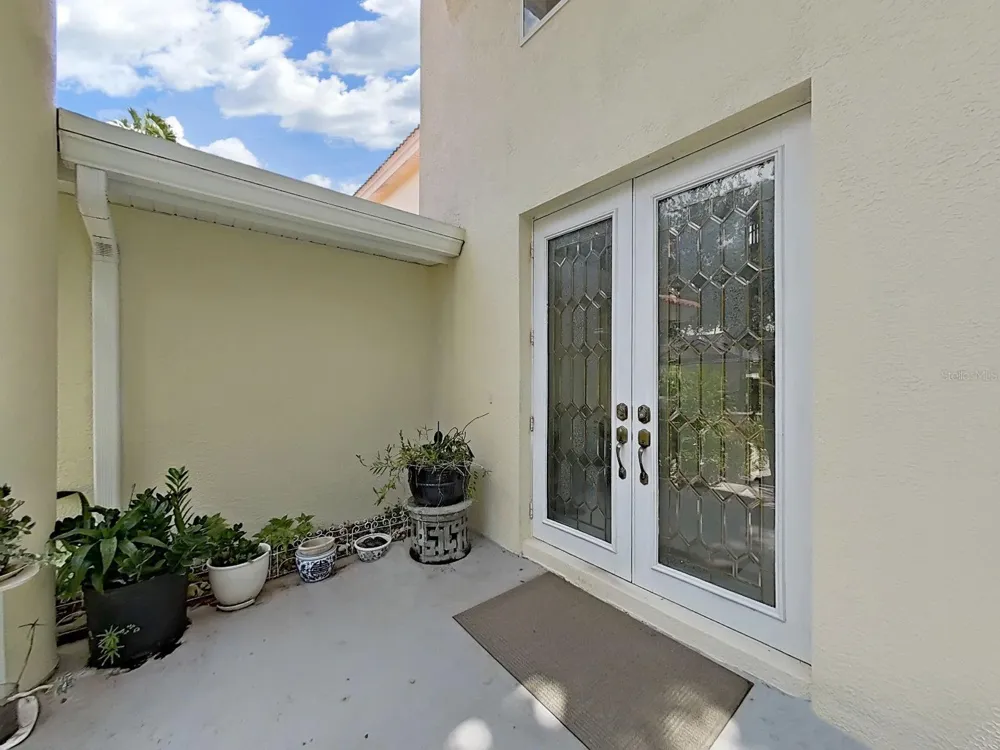 10212 GARDEN ALCOVE DRIVE Tampa, FL 33647