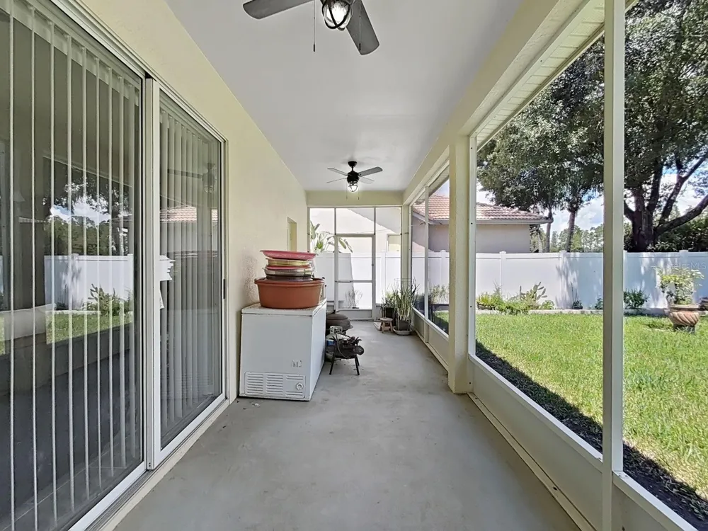 10212 GARDEN ALCOVE DRIVE Tampa, FL 33647
