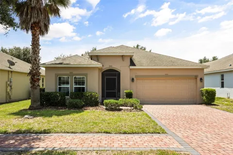 215 LAKES SHORE DRIVE