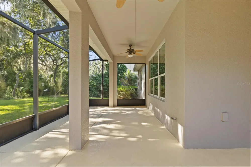 15842 STARLING WATER DRIVE Lithia, FL 33547