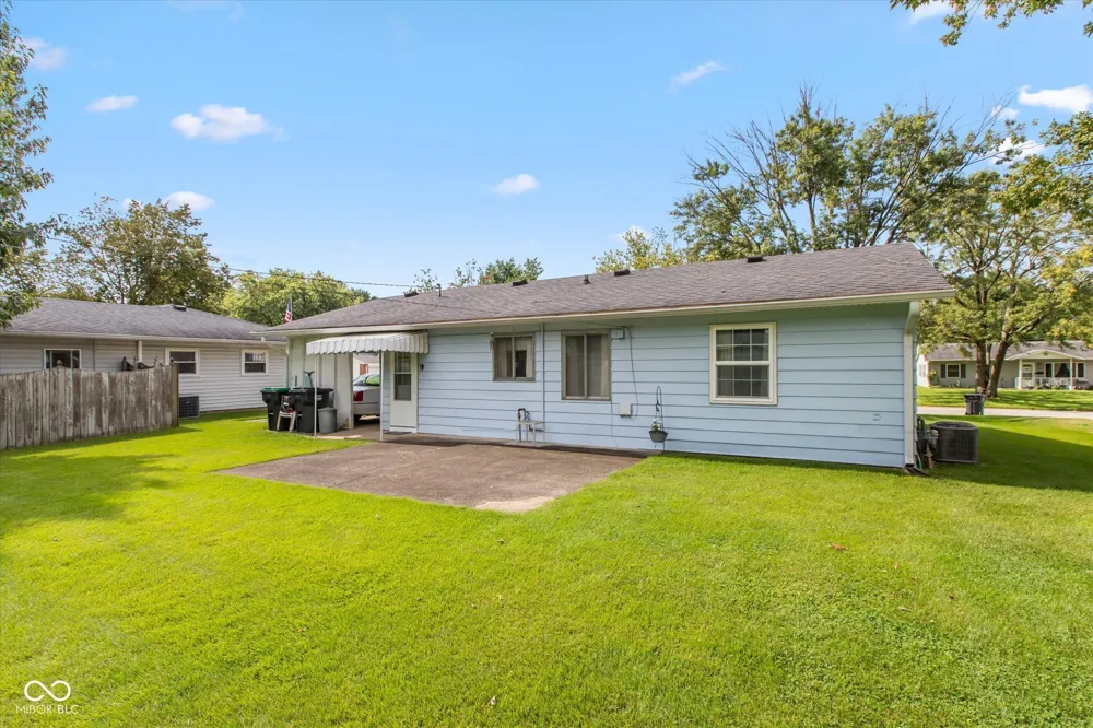 501 Mooreland Drive Whiteland, IN 46184