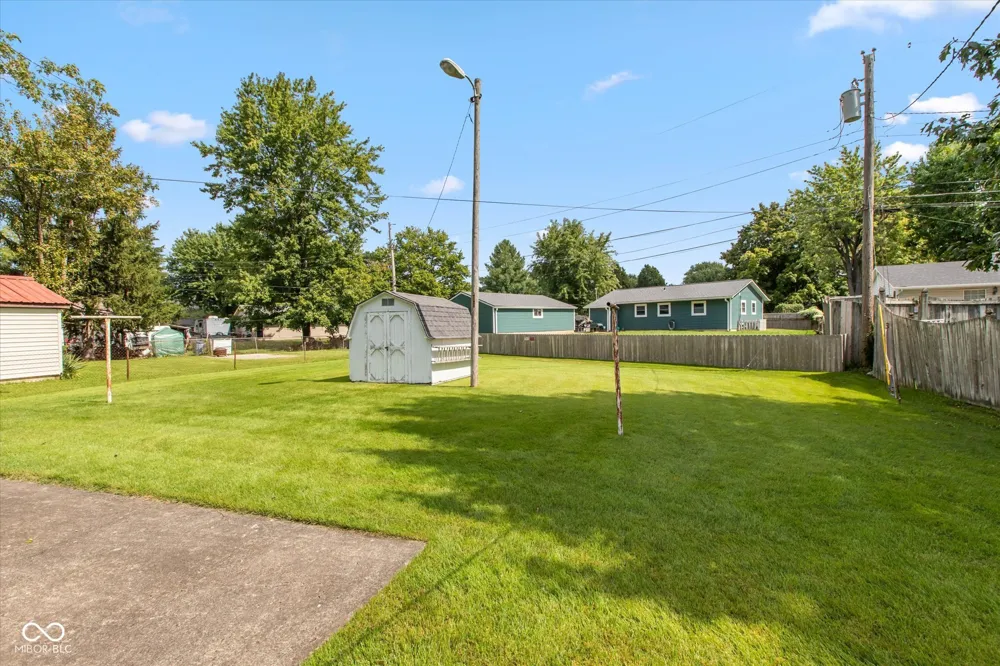 501 Mooreland Drive Whiteland, IN 46184