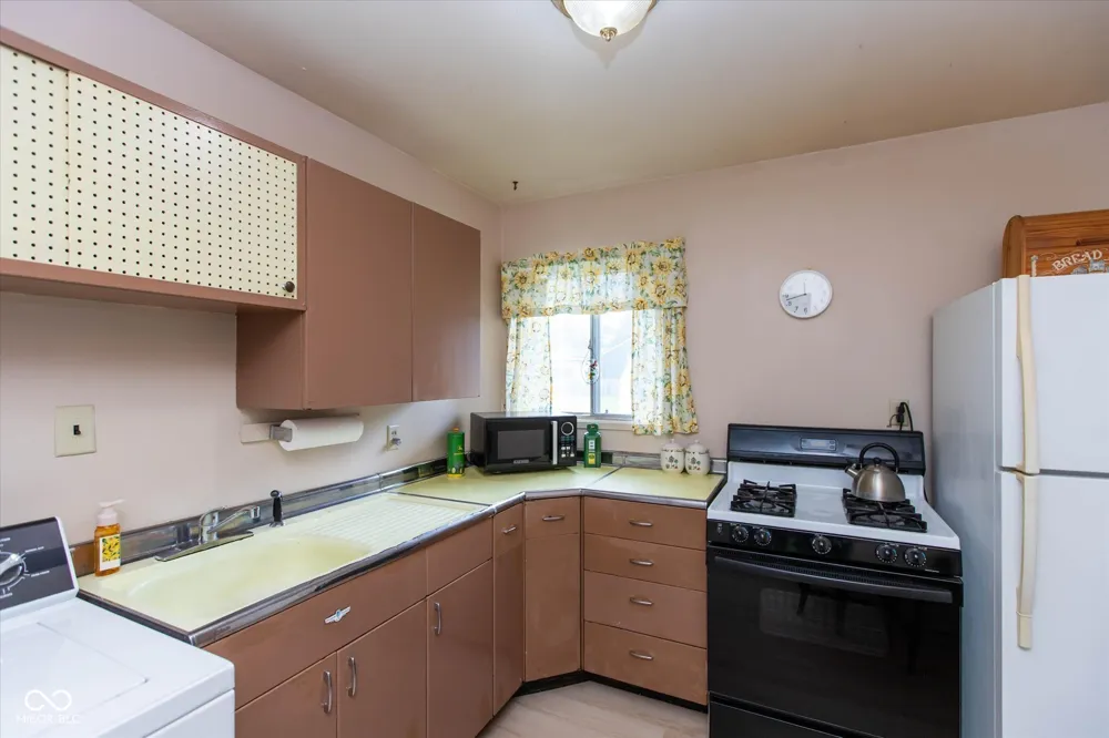 501 Mooreland Drive Whiteland, IN 46184