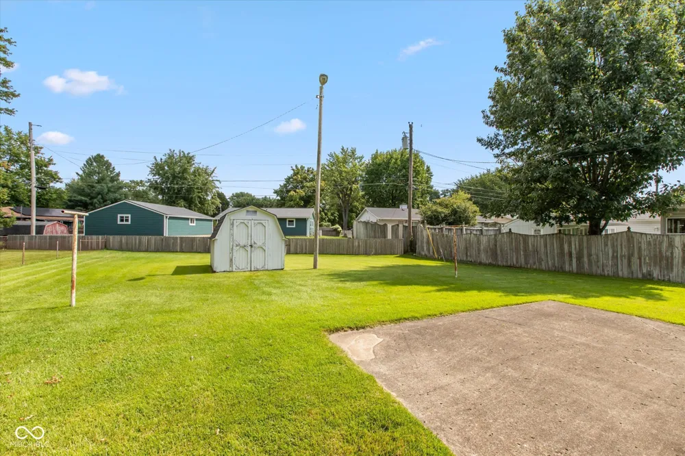 501 Mooreland Drive Whiteland, IN 46184