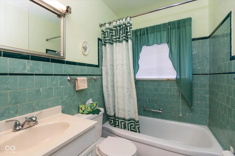 501 Mooreland Drive Whiteland, IN 46184