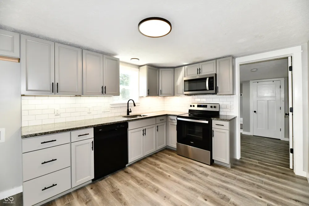 218 Jefferson Street Brownsburg, IN 46112